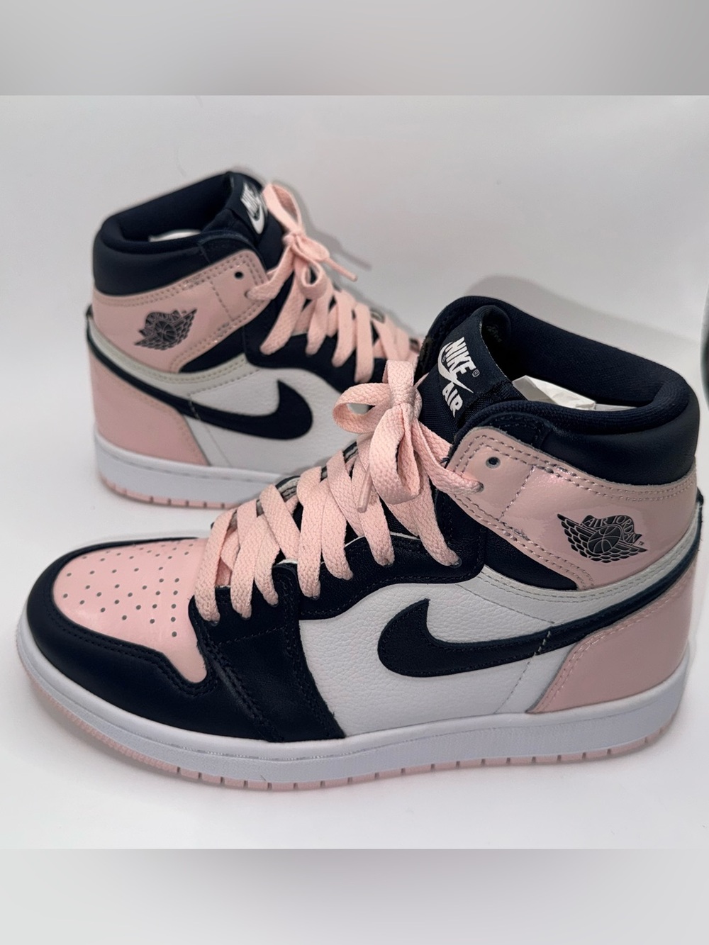 Nike Air Jordan 1 Mid Pink Navy (DD9335-641) Women’s 6.5 Pink Patent Leather - Picture 3 of 17